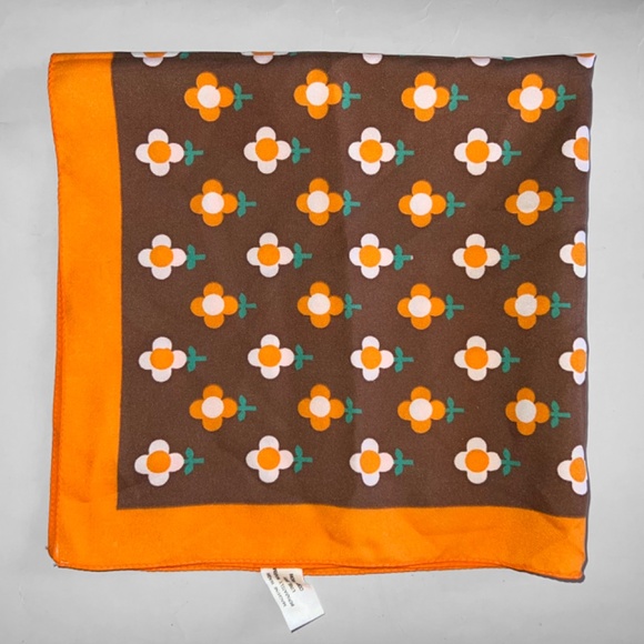 Vintage 70s Orange Floral Square Scarf - Picture 4 of 8